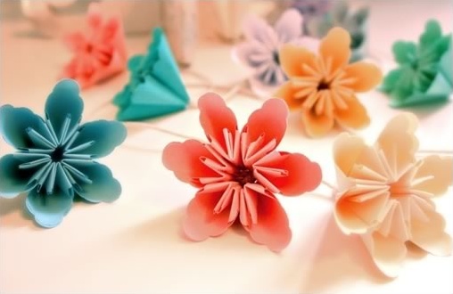 Charming Wedding Garlands & Cupcake Toppers from Millalove on Etsy