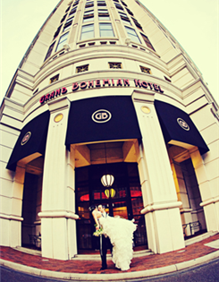 Vintage Wedding Inspiration: Paulette and Scott's Grande Bohemian