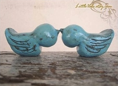 Wedding Cake Toppers: Expert Advice and Creative Options