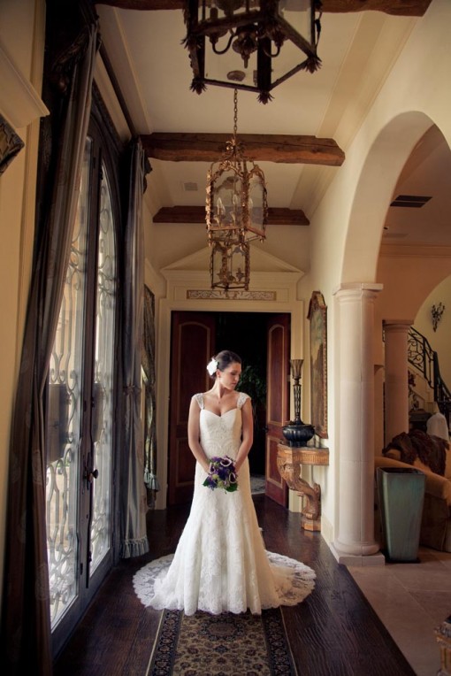 Timeless Bridal Session: Allison's Gorgeous and Classic Photoshoot