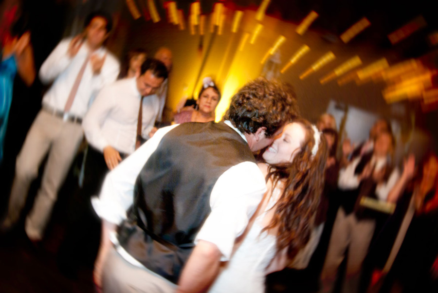 Vintage Shabby Chic Wedding: Nadia & Jerome Rock the Night!