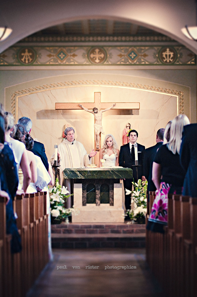 Tuscan Wedding: Ashley & Franco's Romantic Ceremony