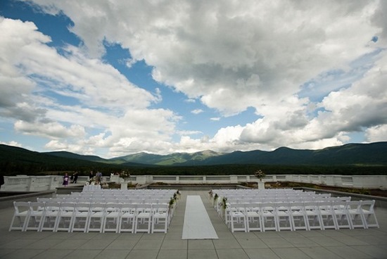 Stunning New Hampshire Wedding Venue: Picturesque Location & Details