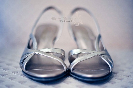 Wilmington NC Wedding: Comfy Shoes and Unique Calla Lily Decor