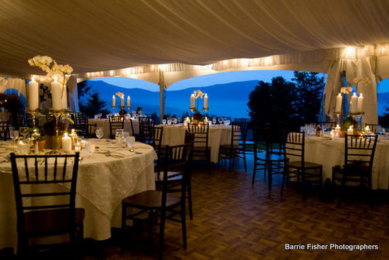 Save Big: Discounted 2010 Wedding Dates at a Stunning Venue