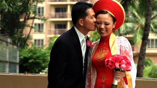 Oahu Wedding: Vietnamese Tea Ceremonies and Catholic Ceremony