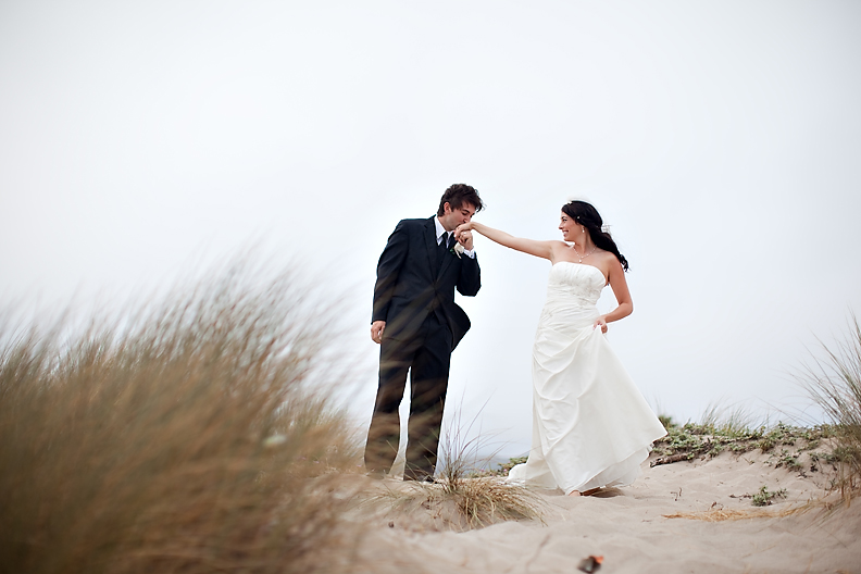 Free Wedding Photography Giveaway for 2011 Weddings! Enter to Win!