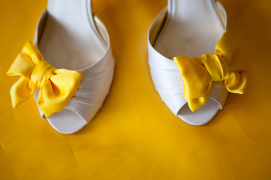 Lemony Yellow Dream Wedding: Amanda's Delightful Celebration