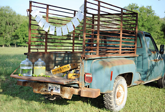 Lemony Yellow & Lime Wedding Inspiration: Photo Shoot at Sahalee Farms