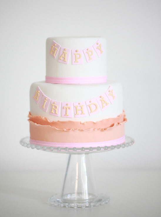 Wedding Chicks Celebrates Third Birthday with a Special Cake!