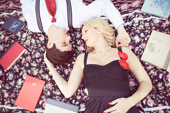 Charming 1950s Inspired Engagement Photoshoot Ideas