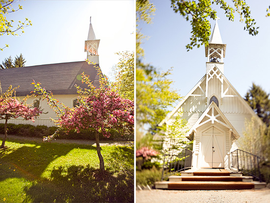 Intimate Upstate NY Wedding: 11 Guests, Dogs & Elegance