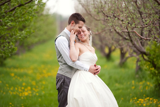 Homemade Minnesota Backyard Wedding: Natalie and Ken's Joyful Day