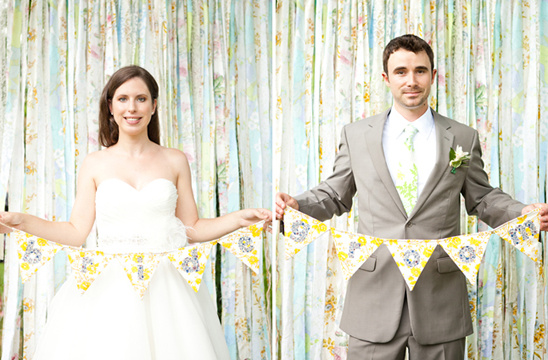 DIY Backyard Wedding: Floral Dresses & Vintage Decor Inspiration