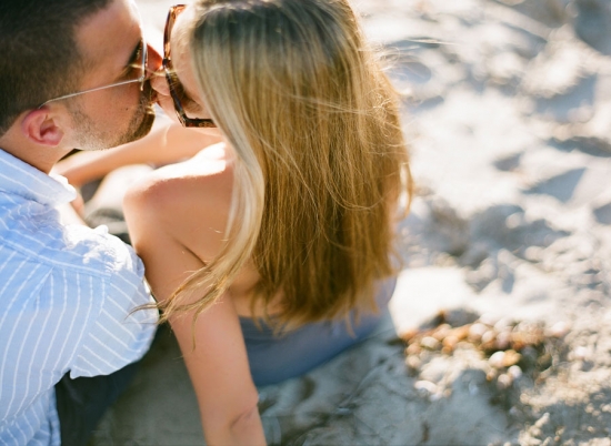 Romantic beach kiss: Danielle and Peter's engagement photos