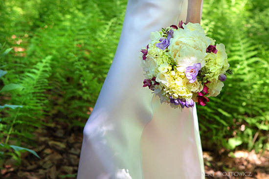 Picturesque Garden Wedding in Harrisburg, Pennsylvania