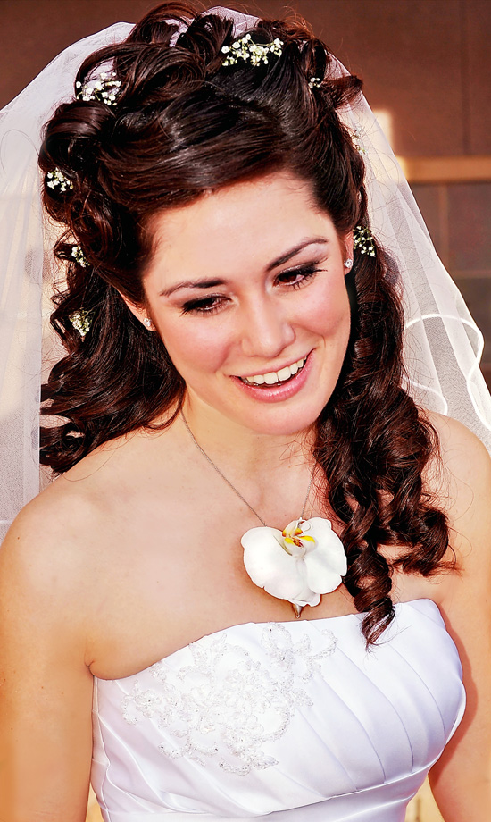 Fleurings: Unique Flower Holding Jewelry for Women & Weddings