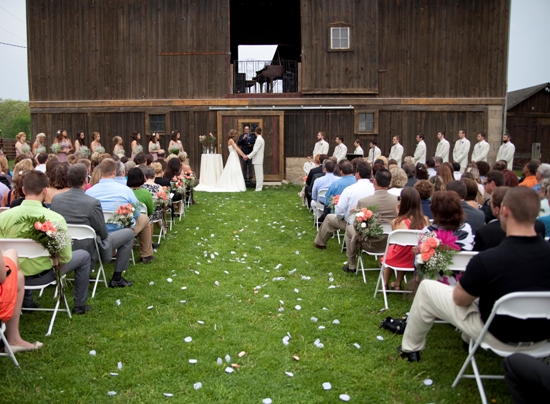 Ann Arbor Misty Farms Wedding: Kees & Chelsea's Charming Celebration