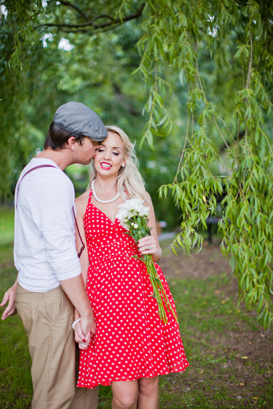 Romantic Engagement Shoot Ideas: Classic Picnic, Boat Ride & Bike Ride