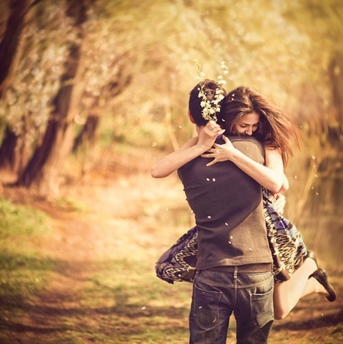 Engagement Photo Ideas: Creative Inspiration & Trends for Happy Couples