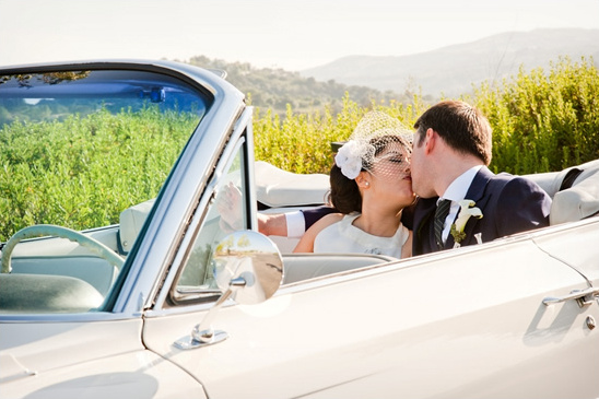 NYC Garden Inspires a Navy and Green California Wedding Theme