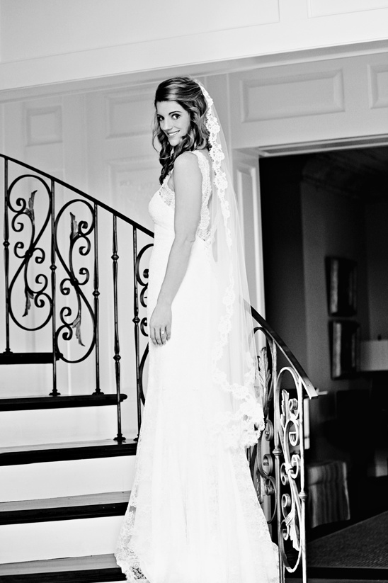 Elegant Bridal Session at Orchard Estate: Stunning Lace Gown