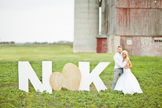 Elegant Glam Barn Wedding: Kayla & Nathan's Vintage Romance