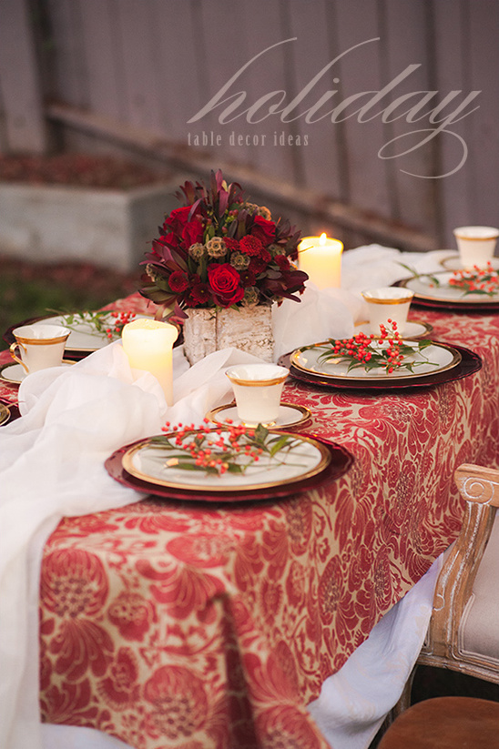 Festive Holiday Table Decor Ideas with Rich Reds and Gold Accents