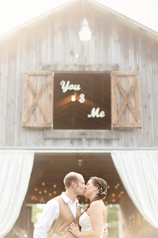 Romantic Vintage Barn Wedding with Sheik Decor & Photography
