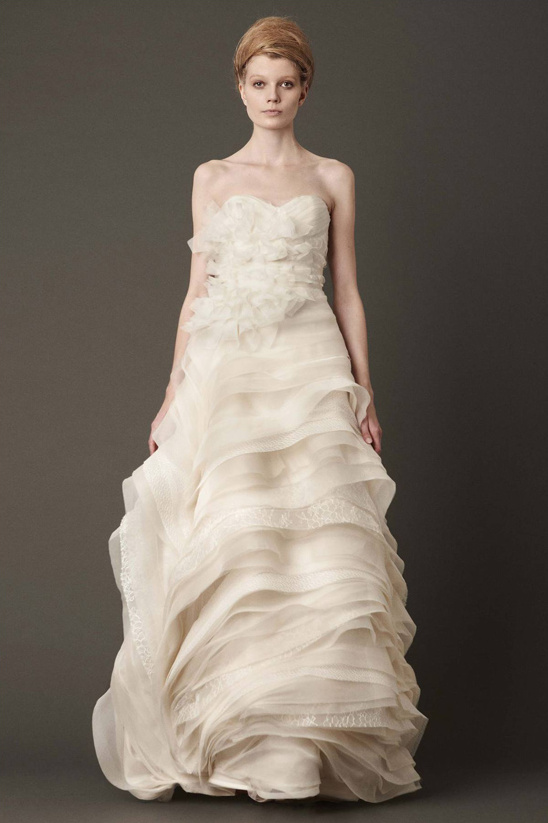 Vera Wang Fall 2013: All About Lace Bridal Gowns
