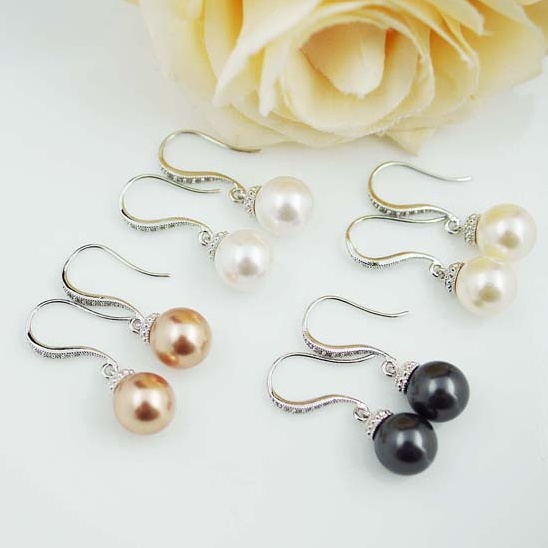 Elegant Pearl Earrings for Brides and Bridesmaids