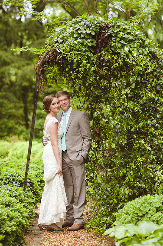 Mint & Yellow Alabama Wedding, Budget Friendly!