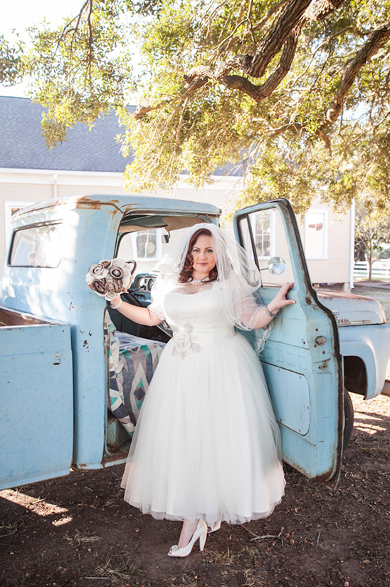 Texas Wedding with Classic Cars and Family Heirlooms