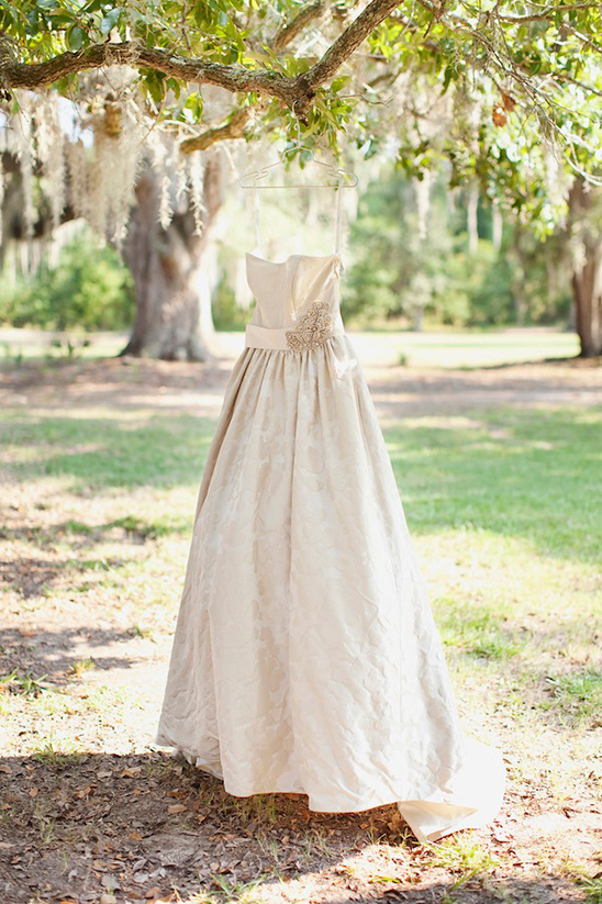 Southern Charm Bridal Session at Fontainebleau State Park