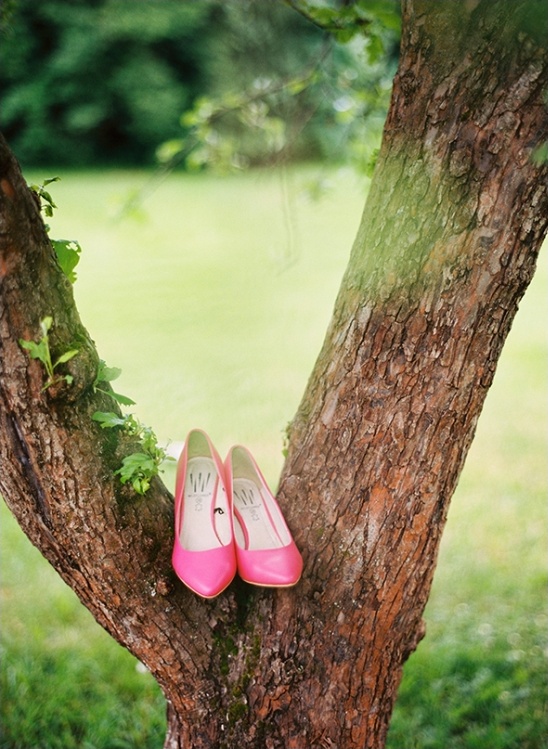 Rustic Garden Wedding Photoshoot: Bride's DIY Decor