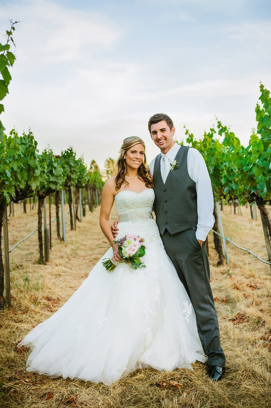 Vintage Vineyard Wedding: Shabby Chic Dream on a Budget