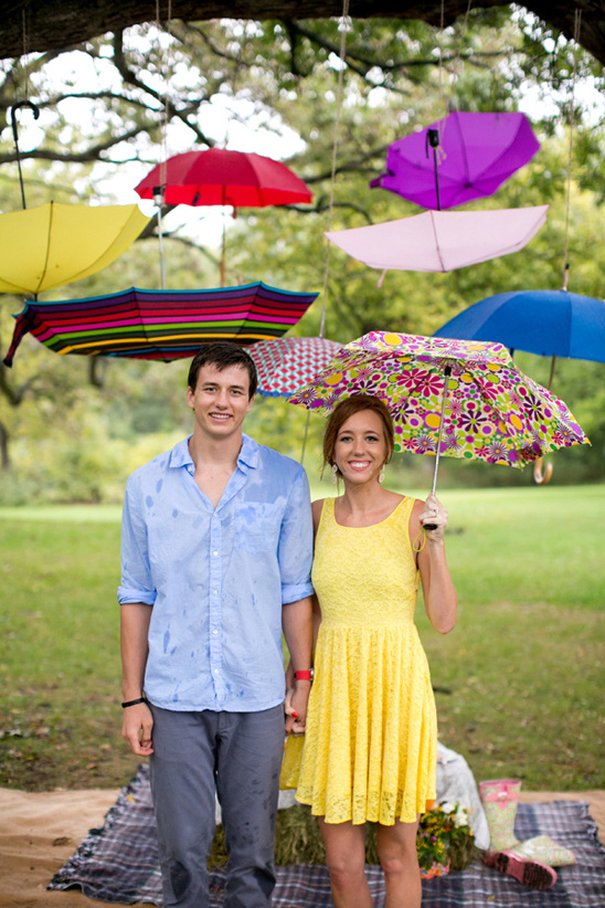 Rainy Anniversary Photo Shoot: Rustic, Outdoorsy & Fun!