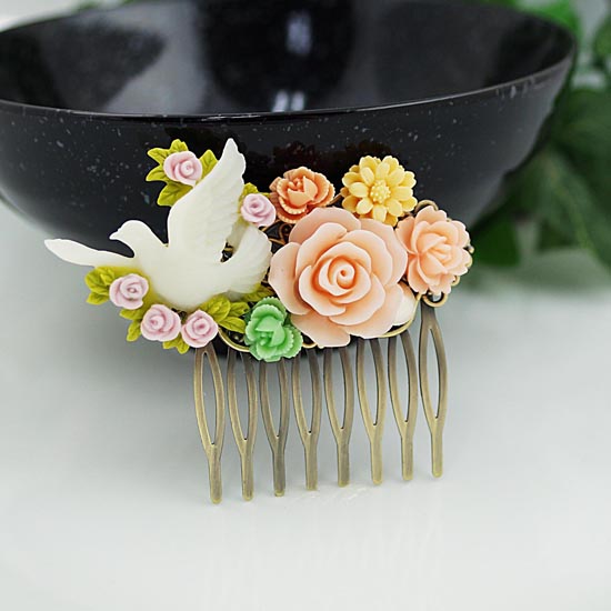 Romantic Hair Combs: Bridal & Bridesmaid Accessories for Special Occasions