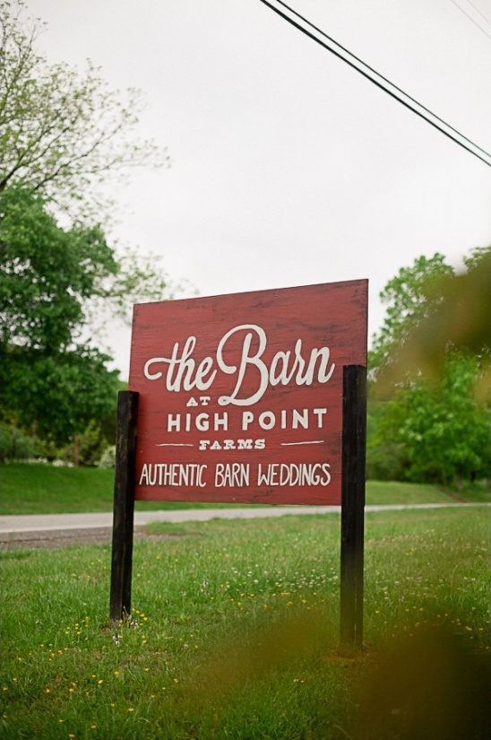 DIY Barn Wedding: Rainy Day Romance in Tennessee