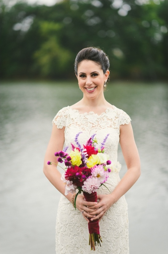 Rainy Maryland Wedding at Woodlawn Farm: A Lakeside Nuptial Celebration