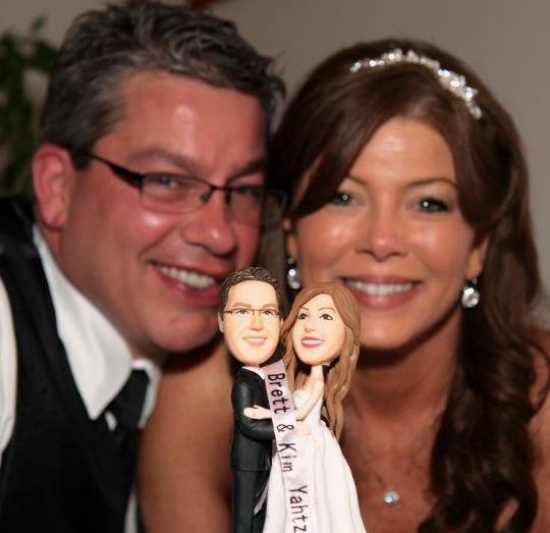 Custom Wedding Cake Toppers: Personalized Figurines from Your Photos