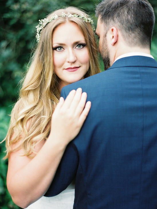 Rustic Oregon Wedding: Budget-Friendly & Stunning