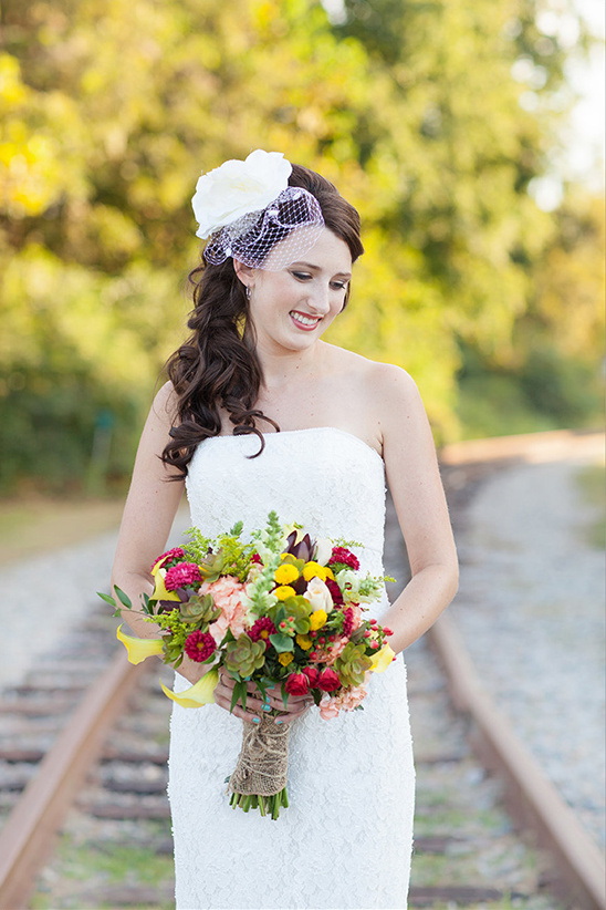 Fall Wedding Inspiration: Rustic Charm with Burlap, Lace & Burgundy