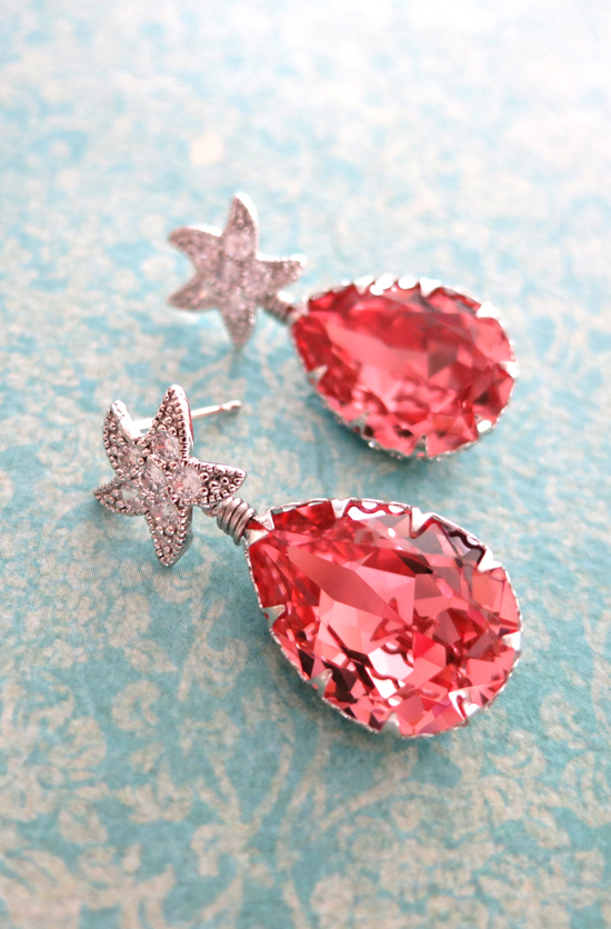 Coral teardrop earrings with starburst tops for pink beach weddings.