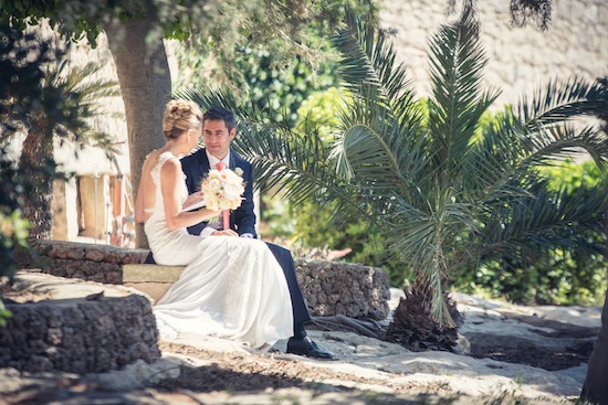 Malta Garden Wedding: Clare's Cream & Peach Dream at Villa Arrigo