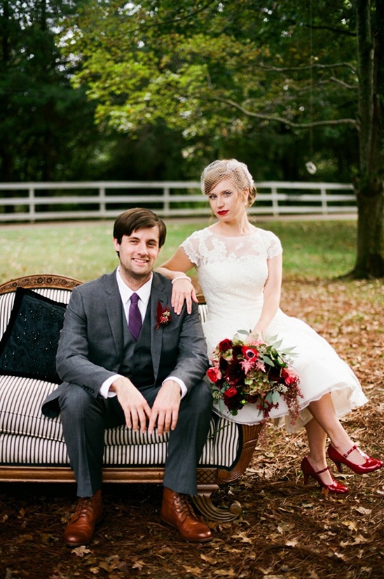Stunning Red Wedding Bouquet Ideas for Brides & Bridesmaids