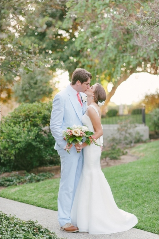 California Meets Alabama: A Sweet Southern Love Wedding