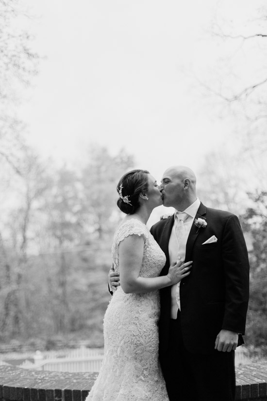 Romantic New York Wedding at F.E.A.S.T.: Venue & Gorgeous Moments