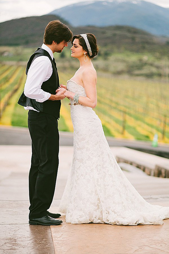 Romantic Belle Fiore Winery Wedding Inspiration in Southern Oregon