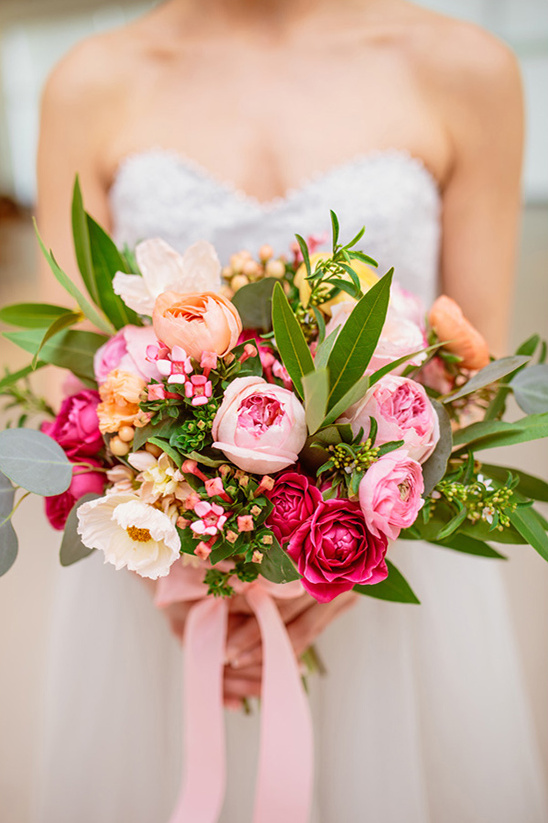 Chic Chicago Spring Wedding Inspiration: Modern Romance & Bold Colors